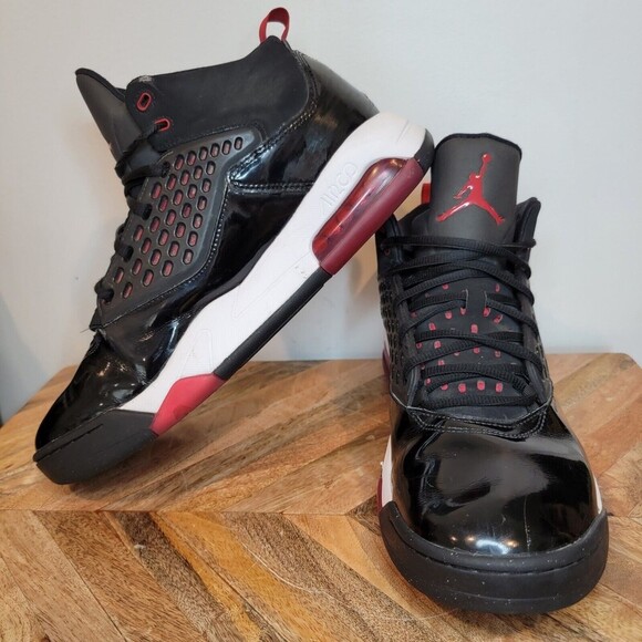 Jordan Maxin 200 Mens Size 11 Basketball Shoes Black Red White CD6107 001 2019 - Picture 6 of 10